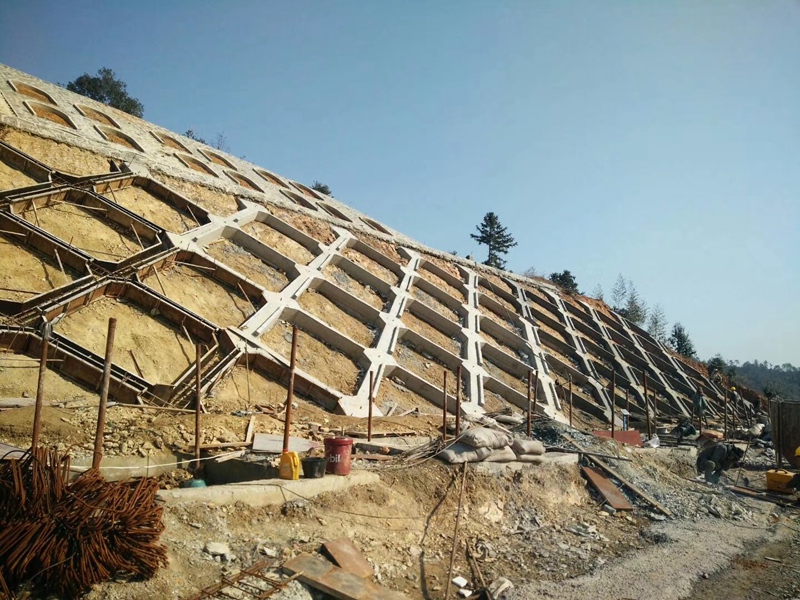 桑官公路边坡治理工程